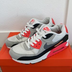 NIKE AIR MAX 90 INFRARED SIZE 10.5 (USED)